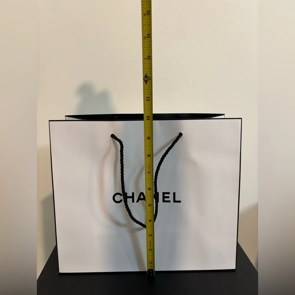 Chanel shopping bag